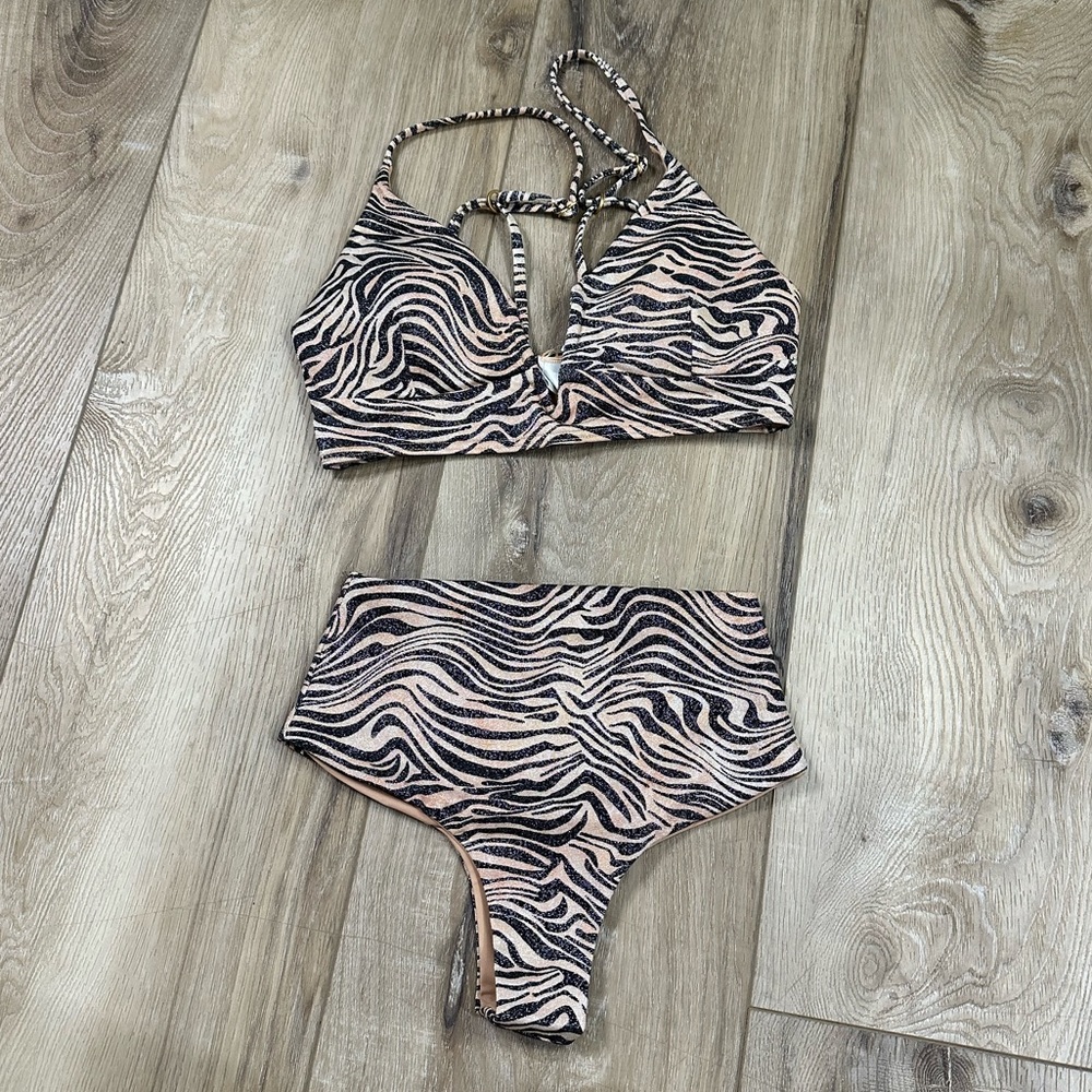 🆕 2pc L*SPACE SIREN TOP W/ PORTIA BOTTOM IN ANIMAL PRINT